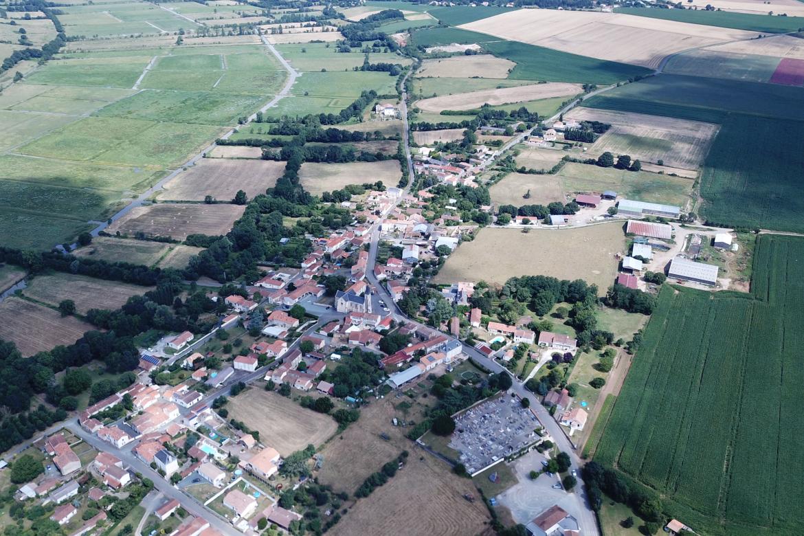 Découvrir la Bretonnière La Claye en vidéo